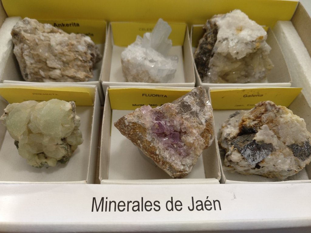 MINI COLLECTION OF MINERALS FROM JAEN-SPAIN