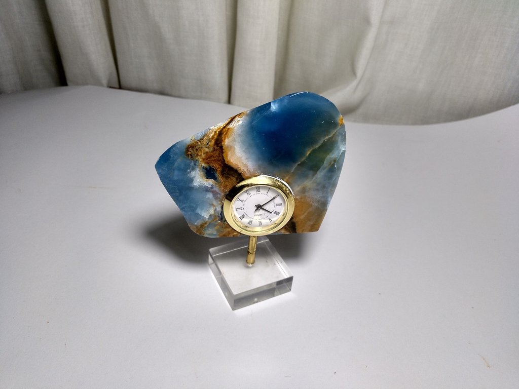 BLUE ONYX MINERAL WATCH WITH MACHINE