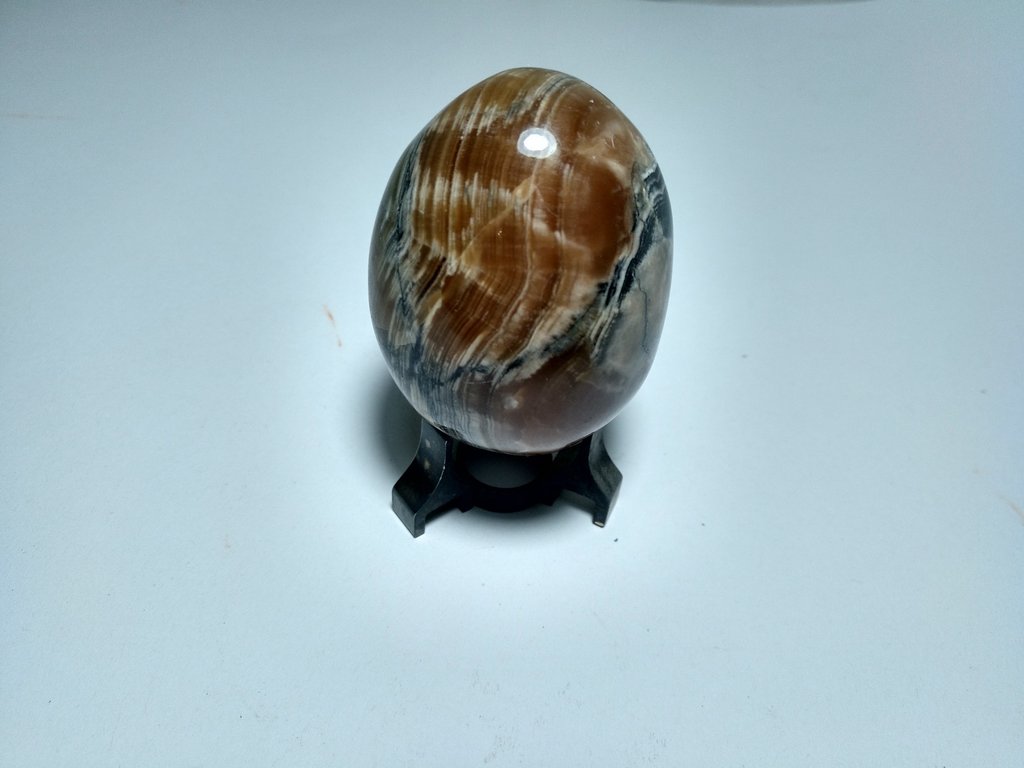 EGG IN AGATE MINERAL